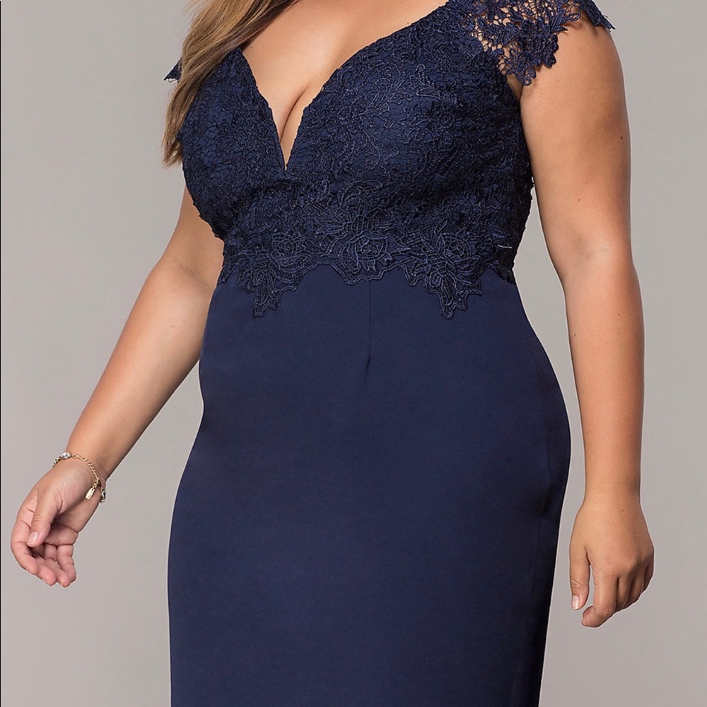 Navy blue cocktail dress. Size 1XL